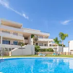 Mountain With Sea View And Pool - Happy